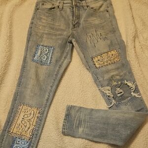 Stylish men's Jeans with Patchwork Design